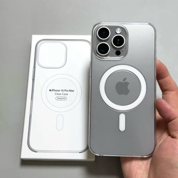 Anti-yellow magsafe transparent case for iphone with IC
